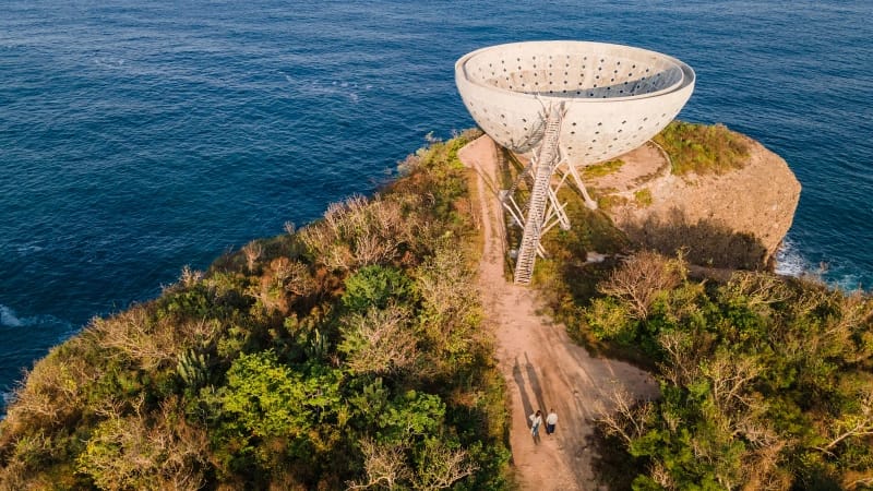 The Copa del Sol structure above Teopa Beach